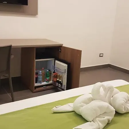 Queen Medina Centro Storico نابولي