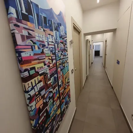 Queen Medina Centro Storico 5* نابولي