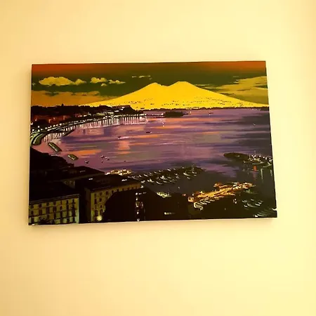 Queen Medina Centro Storico 5* نابولي