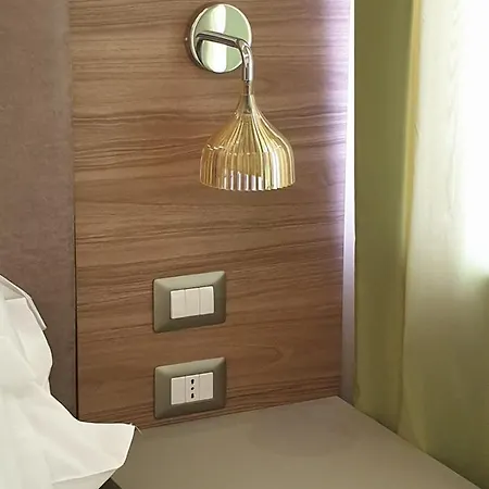 Queen Medina Centro Storico نابولي